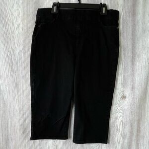 Boston Proper Black High-Rise Capri Pants - Y2K Style Pedal Pushers - Size 16